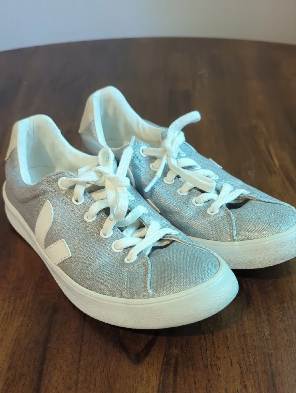 Veja Sneakers Silver White size 7